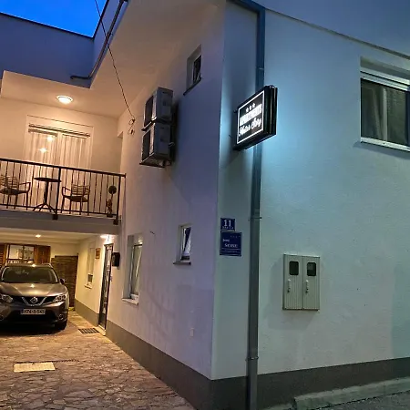 & Story Guest house 3*